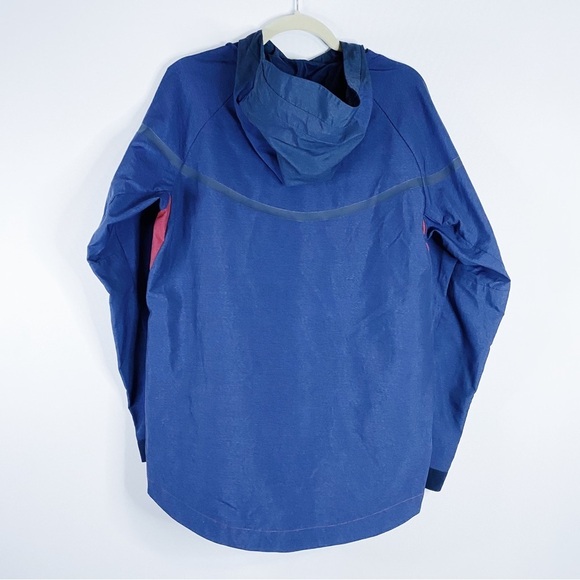 Nike - Colorblock Jacket - Picture 3 of 3